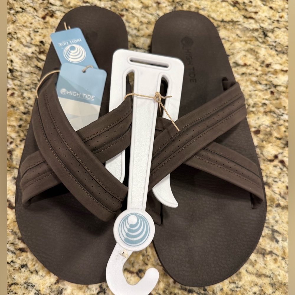 High Tide brown faux leather slipper on sandals Size 10